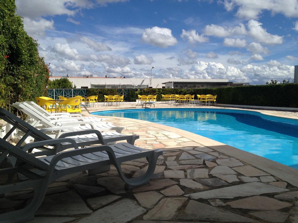 Granada Holidays Affittacamere São Martinho do Porto Esterno foto